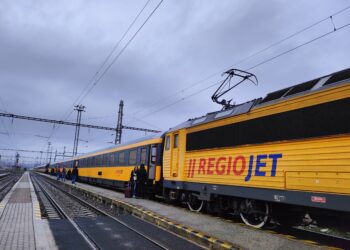 Vlak Regiojet na Železničnej stanici Košice Foto: SITA/Katarína Lörincová