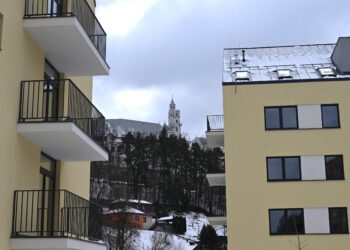 Bytov na Slovensku pribúda málo a bude ich ešte menej - v 1. štvrťroku sa ich rozostavalo iba 2000 po celej krajine. Foto: SITA/Viktor Zamborský