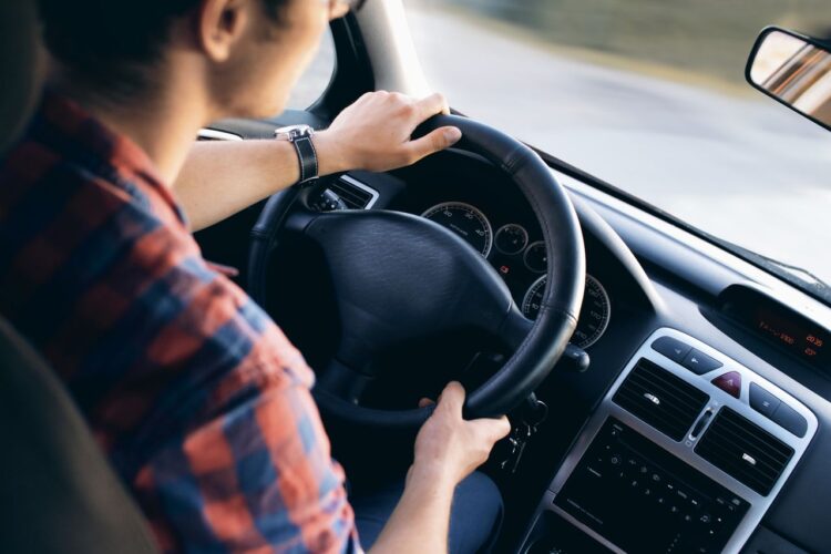 Na výběru autoškoly závisí i to, jestli zkoušky uděláte, nebo ne. ILUSTRAČNÍ FOTO: Zdroj: Pexels