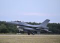 Slovenské stíhačky F-16 budú v budúcom roku tiež zabezpečovať protivzdušnú obranu Pobaltia. Foto: SITA/Milan Illík